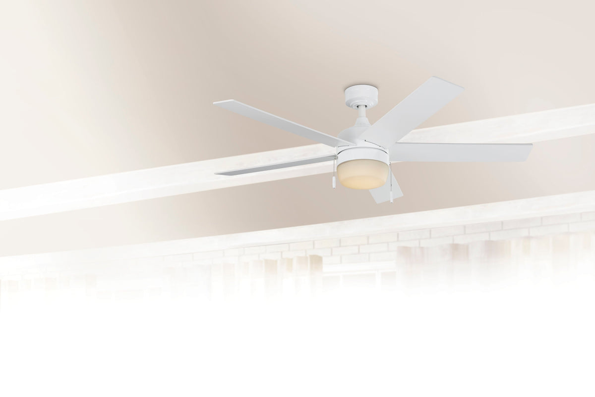 Harbor Breeze Newbern 52-in White Indoor Ceiling Fan with Light (5-Blade)