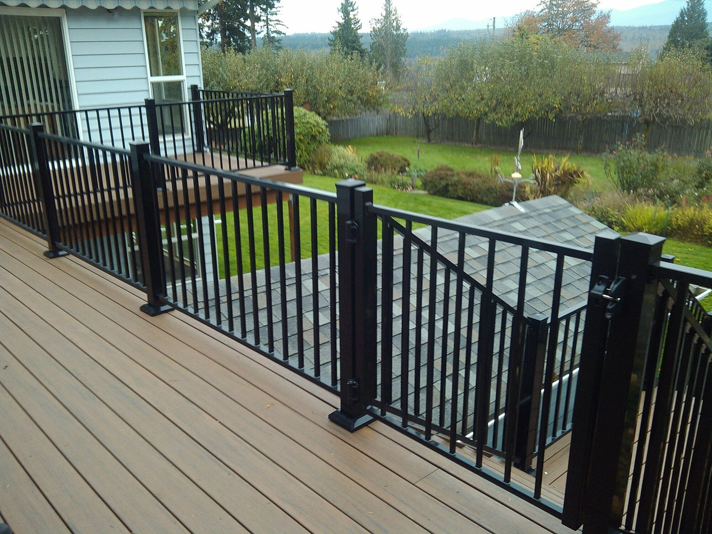 Fortress Building Products 6-ft x 34-in Black Sand Aluminum Deck Rail Kit