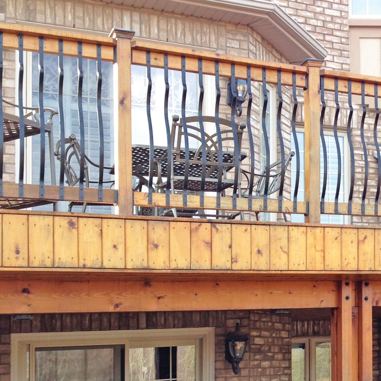 Nuvo Iron 4-in x 2.75-in Black Plastic Deck Railing Completer Kit (4-Pack)
