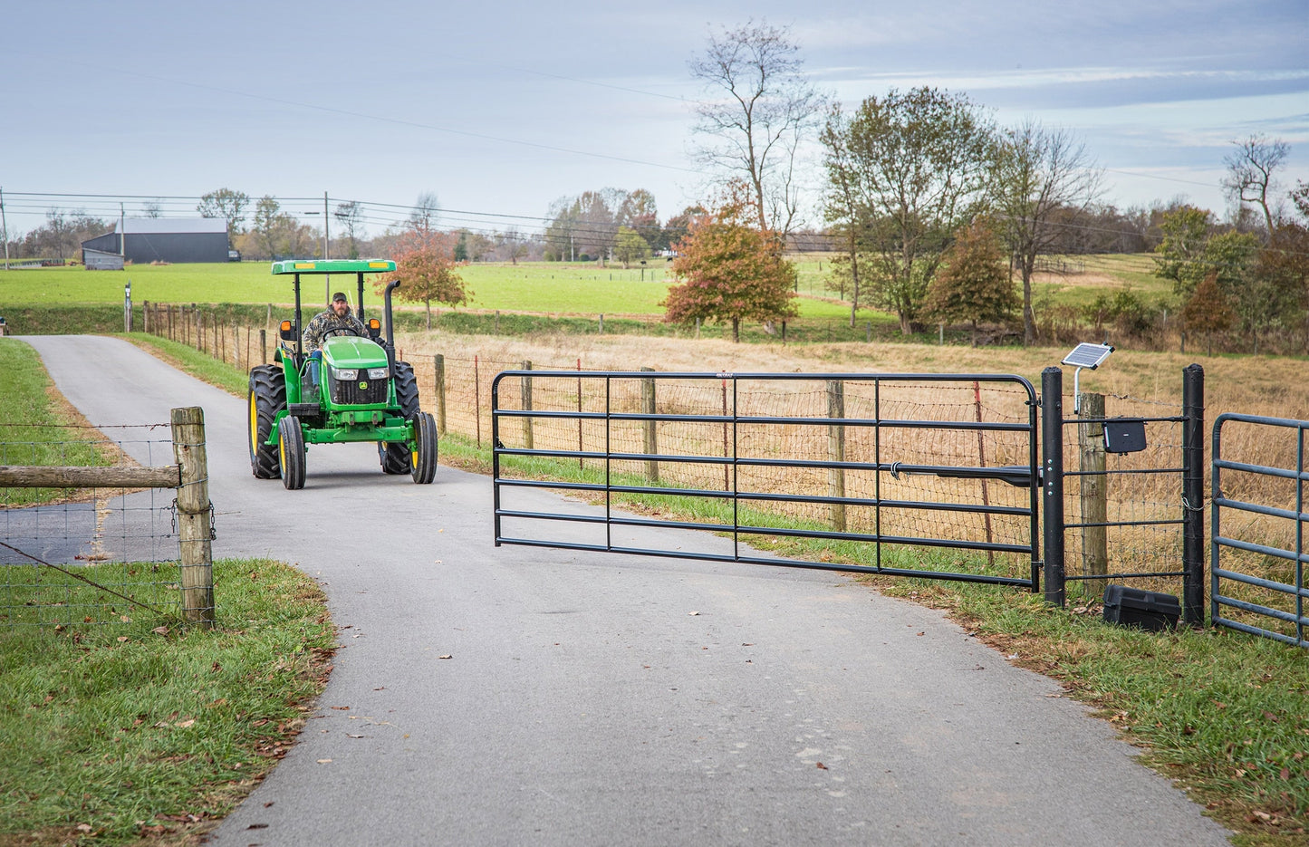 Mighty Mule 16-ft Single Swing Universal Battery Driveway Gate Opener Kit (Solar Compatible)