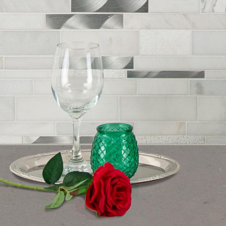 MSI Moderno Blanco Interlocking 12 in. x 18 in. x 8 mm Metal Stone Blend Mesh-Mounted Mosaic Tile (15 sq. ft. / case)