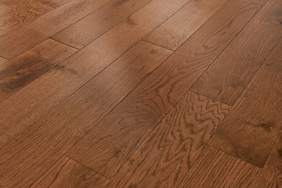 Bruce Oak Gunstock hardwood flooring — color and finish detail