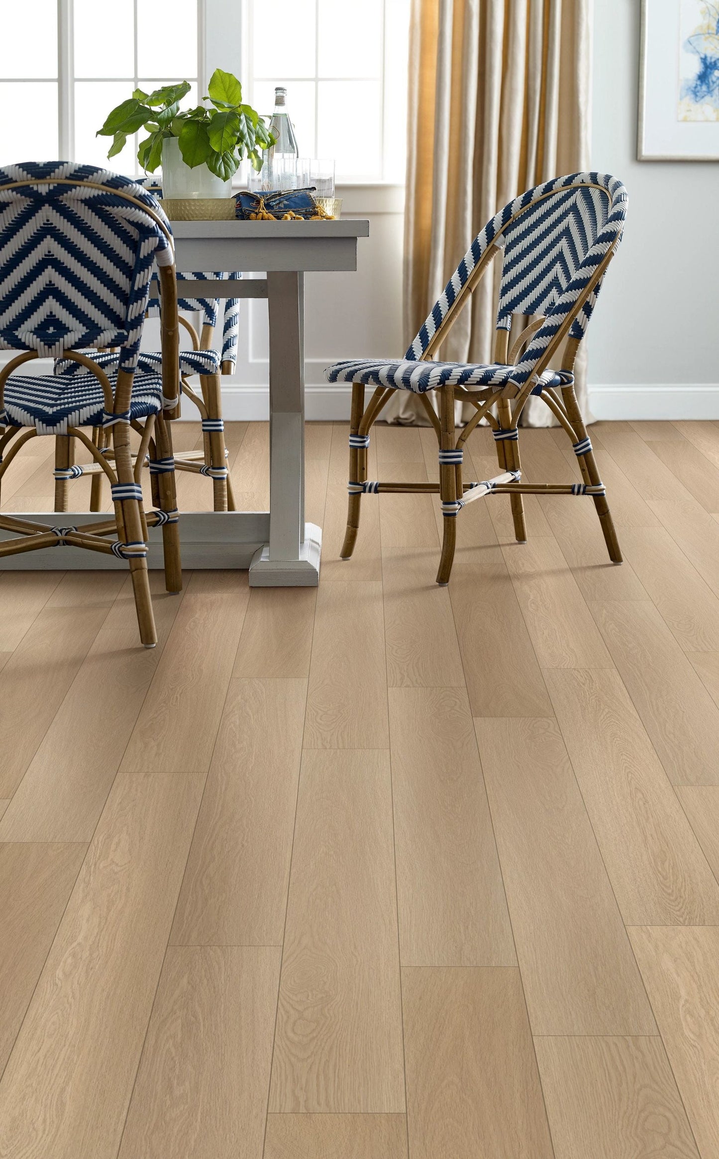Shaw Tundra Plus Renegade 7-in Wide x 5-mm Thick Waterproof Luxury Vinyl Plank Flooring (18.91-sq ft)