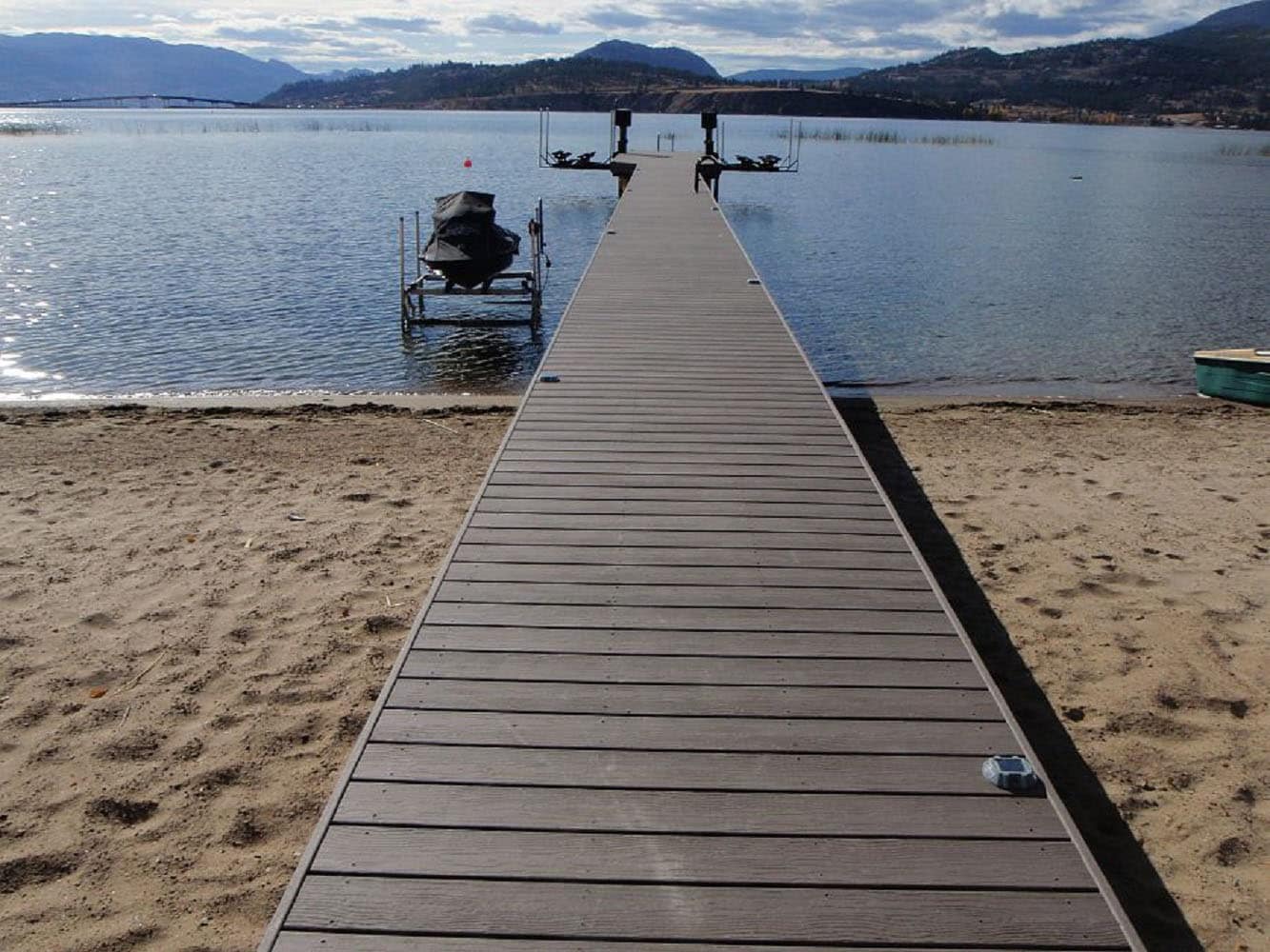MoistureShield Vantage  1-in x 6-in x 16-ft Cape Cod Gray Grooved Composite Deck Board
