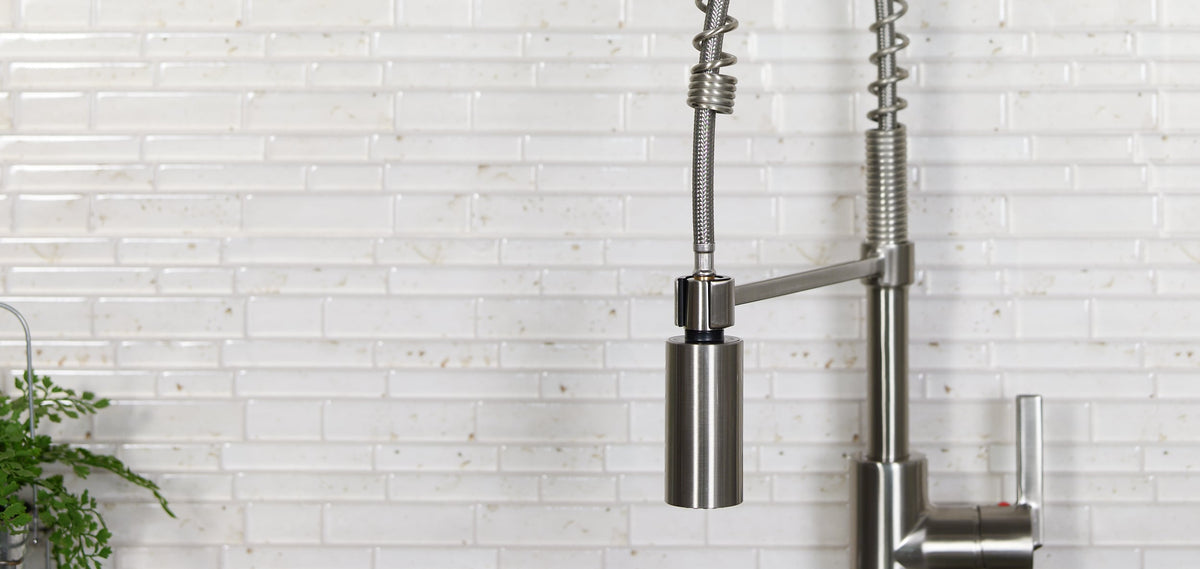 Project Source Flynt Brushed Stainless Single-Handle Deck-Mount Pull-Down Kitchen Faucet with Deck Plate, 1.8 GPM