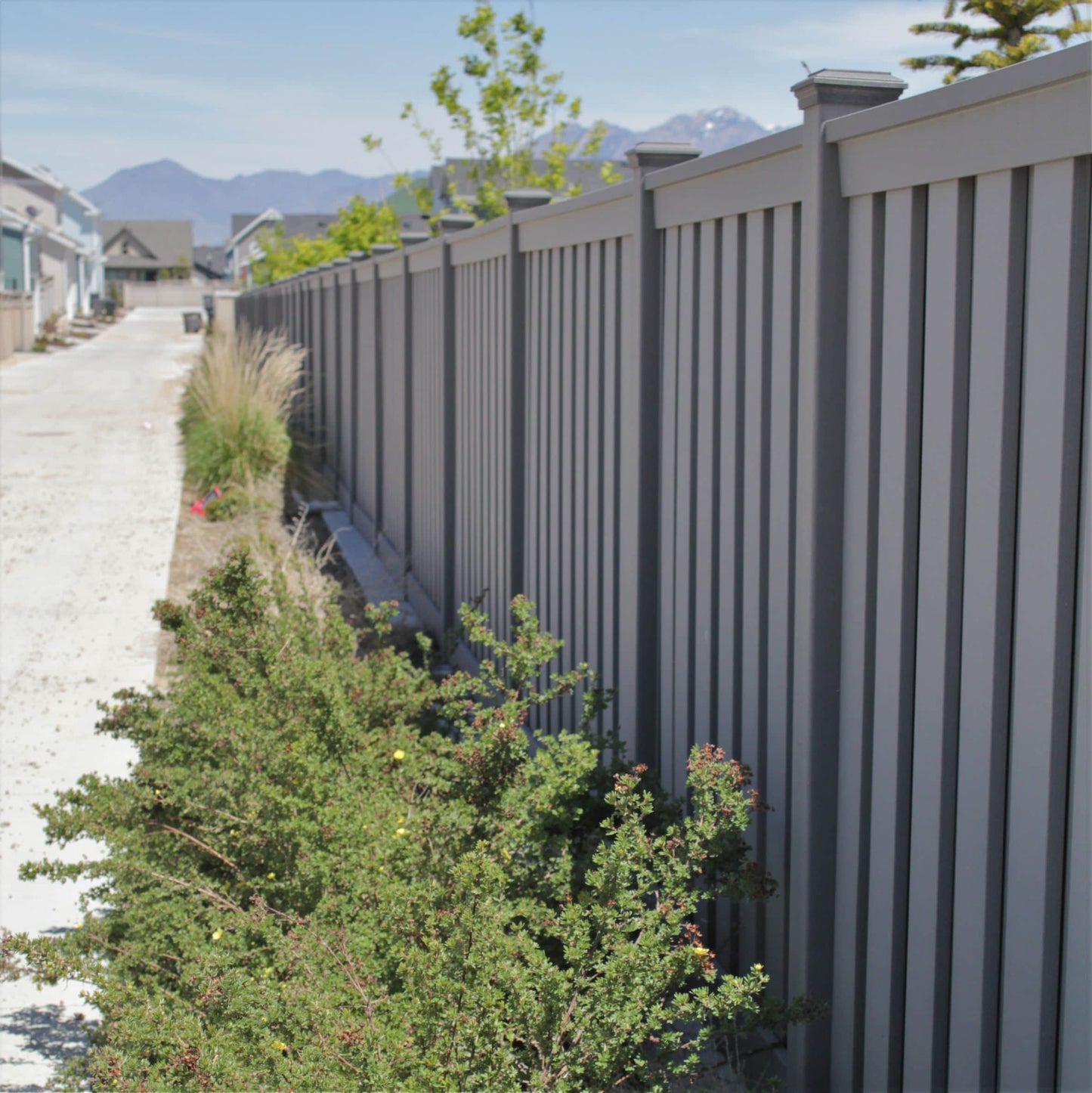 Trex Fencing 5-in x 5-in W x 9-ft H Winchester Grey Composite Fence with Post Cap
