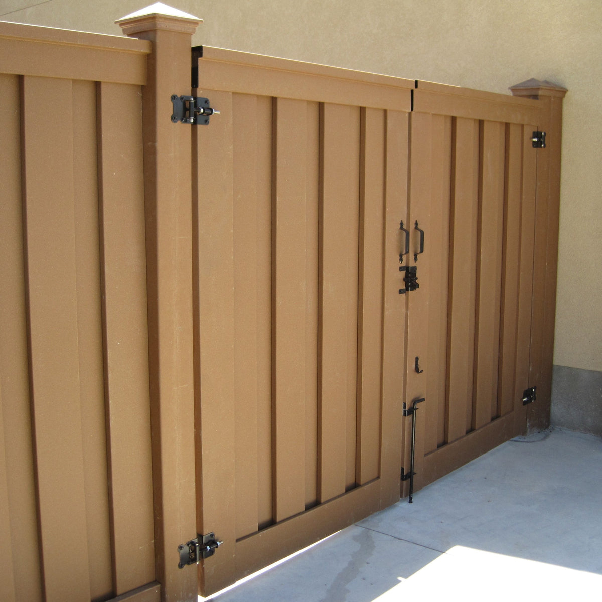 Trex Fencing Seclusions 6-ft H x 10-ft W Saddle Residential Composite Fence Gate with Hardware