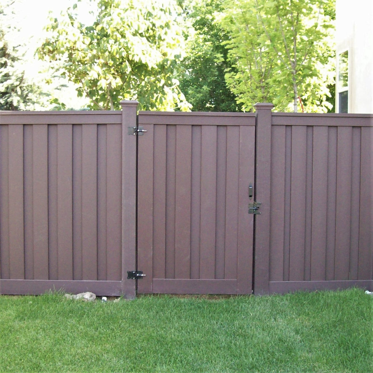 Trex Fencing Seclusions 6-ft H x 4-ft W Woodland Brown Residential Composite Fence Gate with Hardware