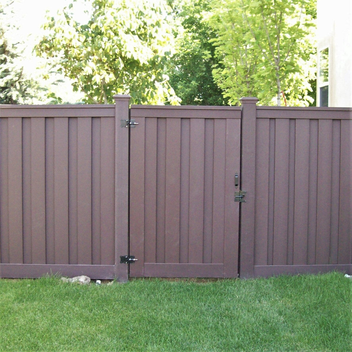 Trex Fencing Seclusions 8-ft H x 4-ft W Woodland Brown Residential Composite Fence Gate with Hardware