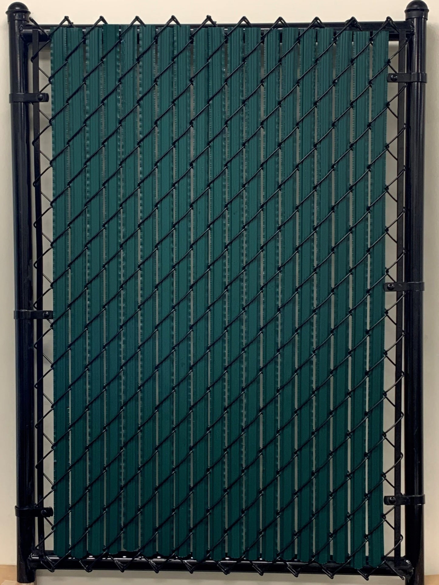 Pexco 6-ft H x 1-3/8-in W Green Hdpe Chain Link Fence Slat