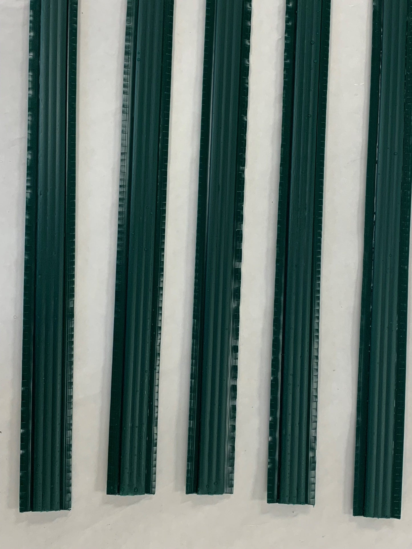 Pexco 6-ft H x 1-3/8-in W Green Hdpe Chain Link Fence Slat