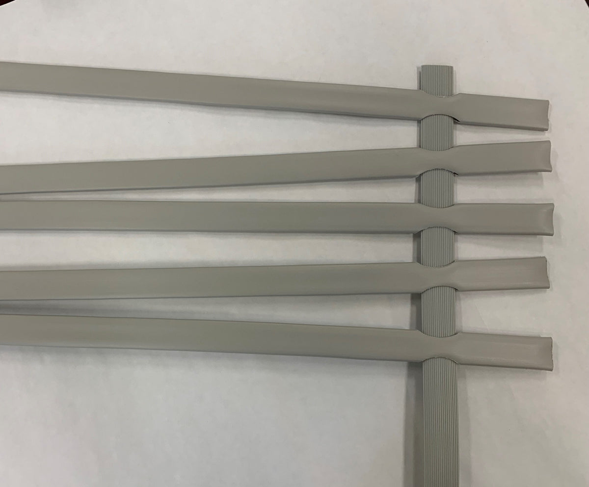 Pexco 4-ft H x 1-in W Gray Hdpe Chain Link Fence Slat 82-Pack