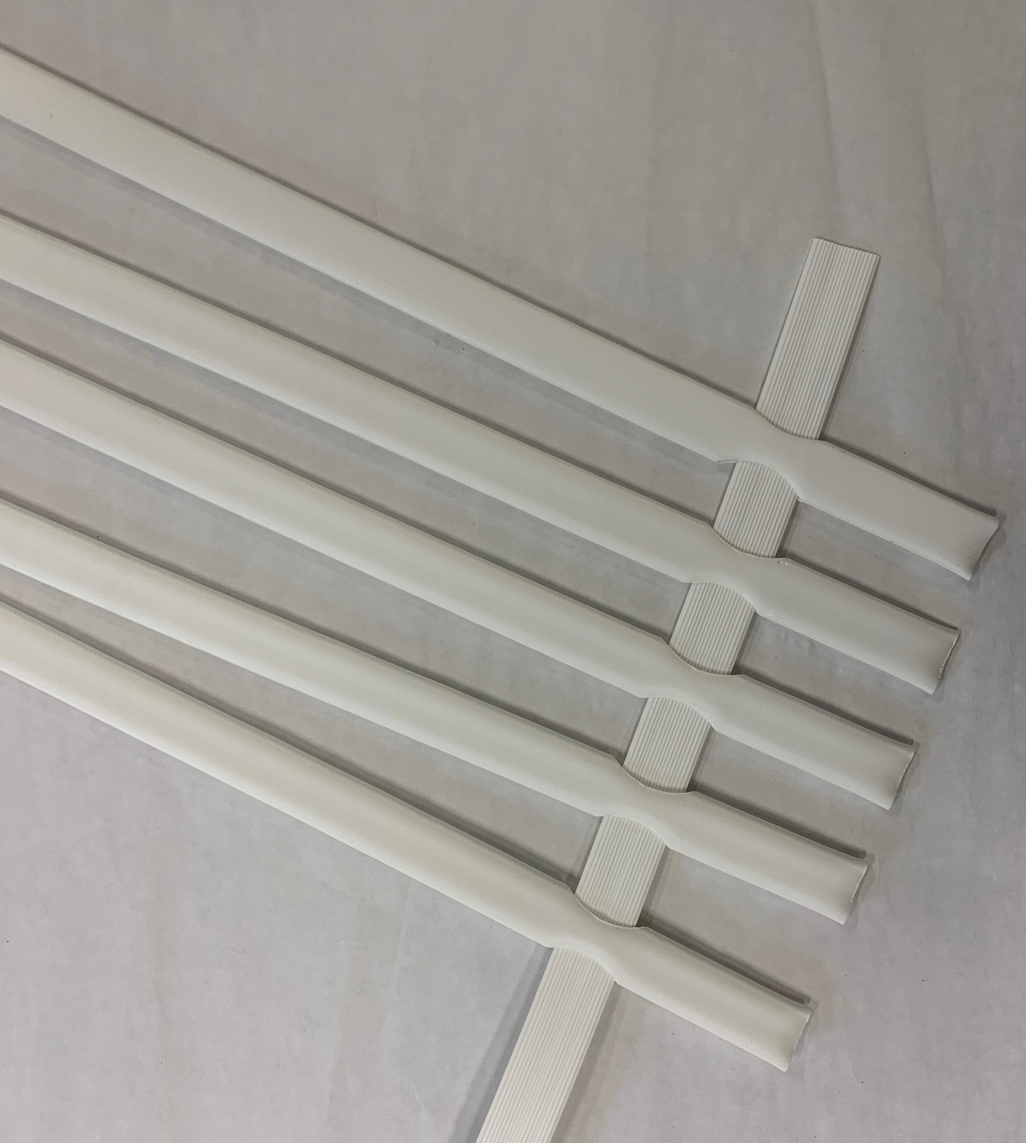 Pexco 8-ft H x 1-in W White Hdpe Chain Link Fence Slat 82-Pack