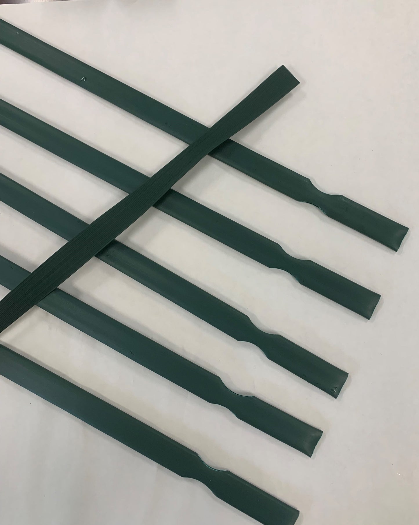 Pexco 5-ft H x 1-in W Green Hdpe Chain Link Fence Slat 82-Pack