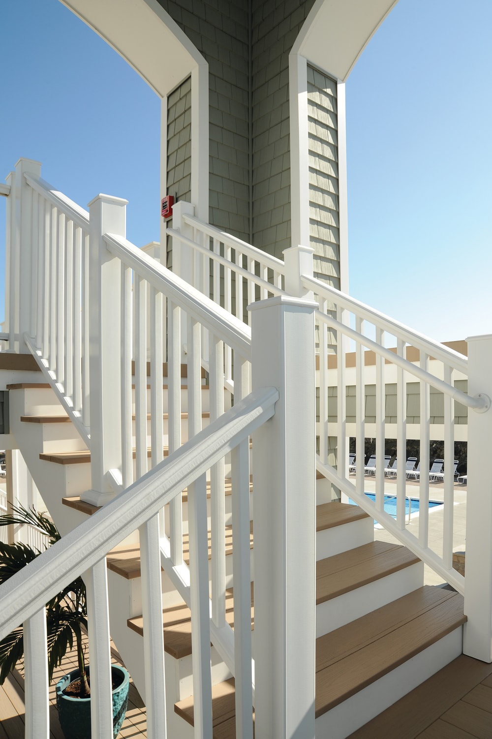 TimberTech Classic Composite Premier 6-ft x 36-in White Composite Deck Rail Kit