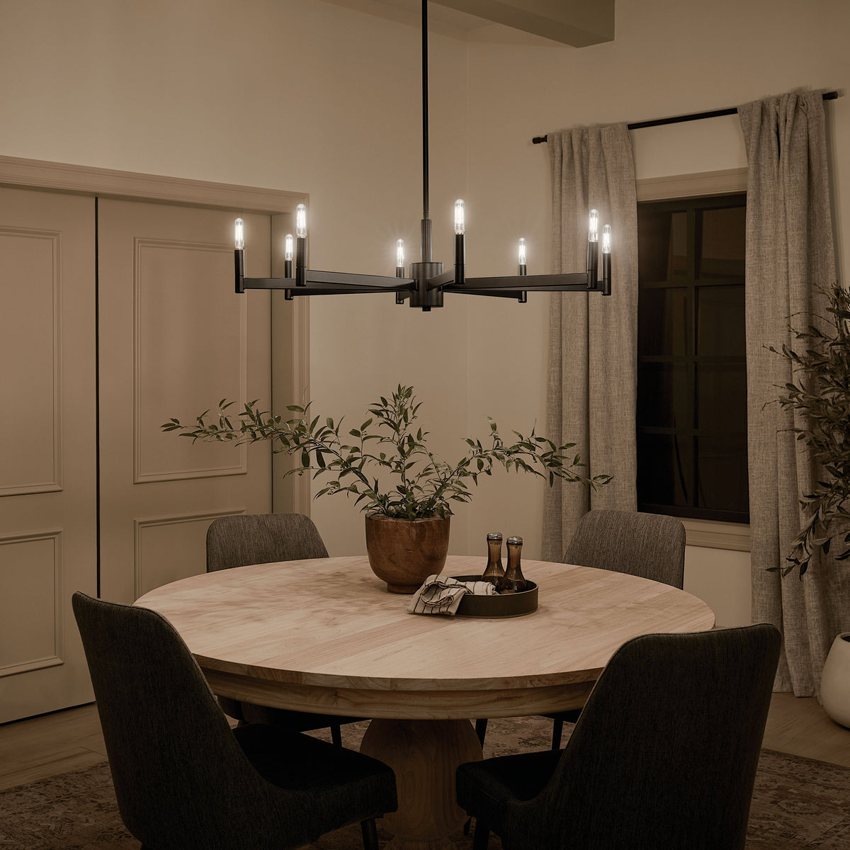 Kichler Erzo 8-Light Black Modern/Contemporary Chandelier