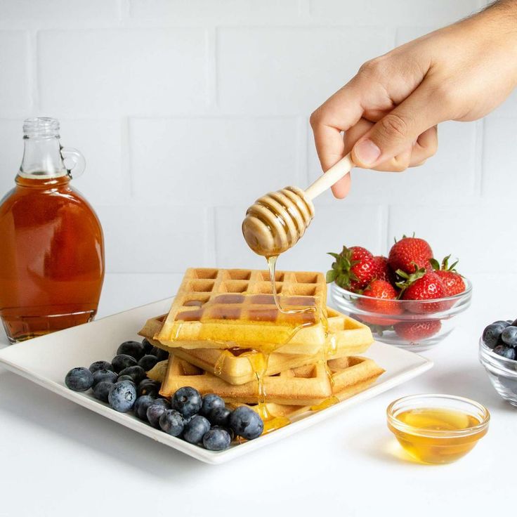 1400 W 4-Waffle Black Classic American Waffle Maker
