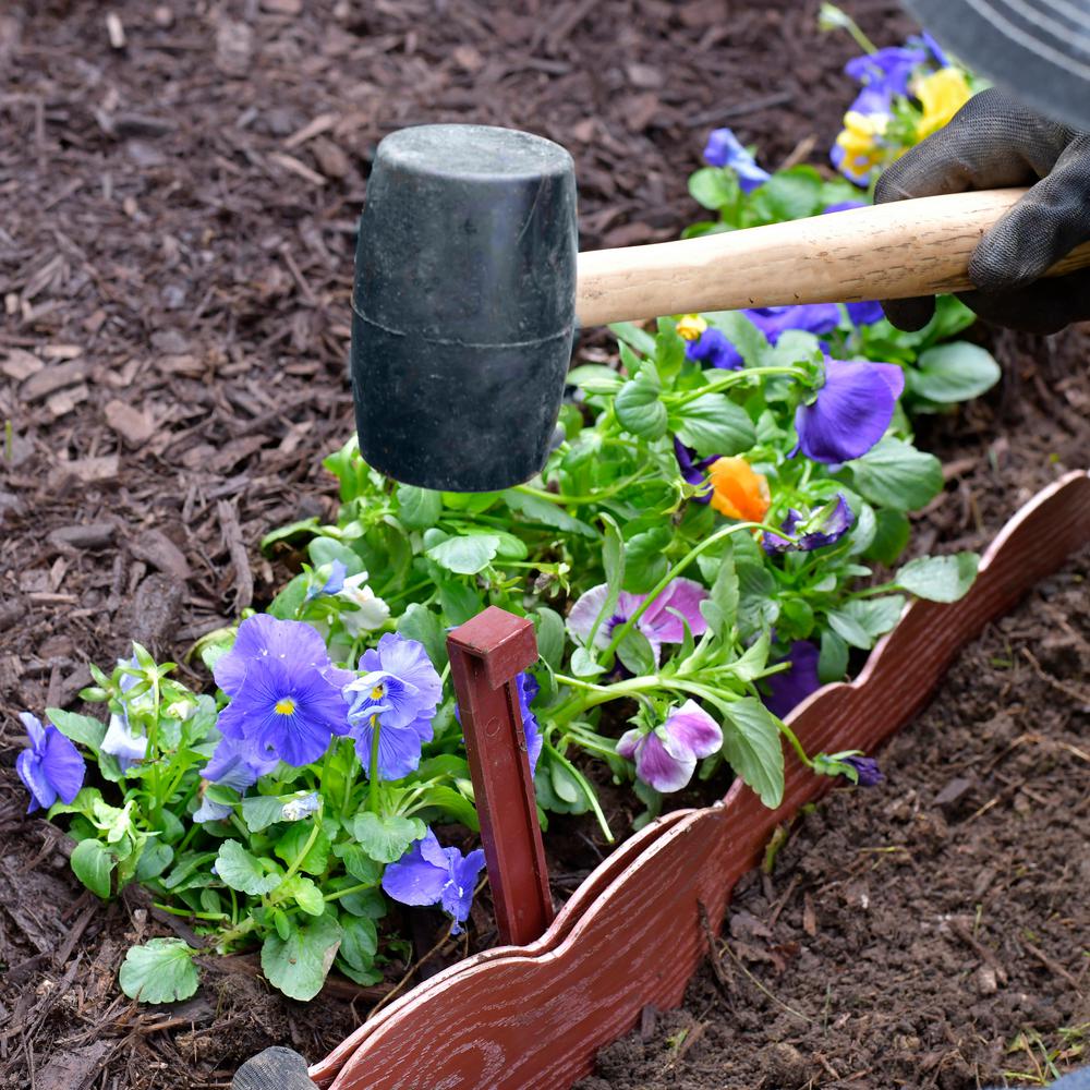 EasyFlex 20 ft. Red Woodgrain 2-in-1 Plastic Landscape Edging Kit - Super Arbor