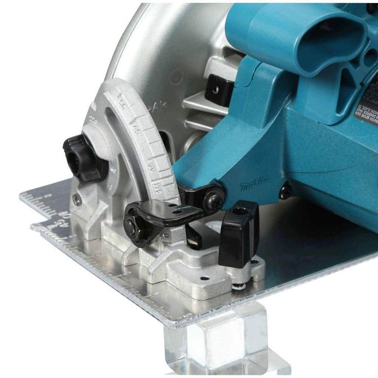 15 Amp 7-1/4 In. Corded Circular Saw with Large 56 degree Bevel Capacity, Dust Port, 24T blade and Hard Case