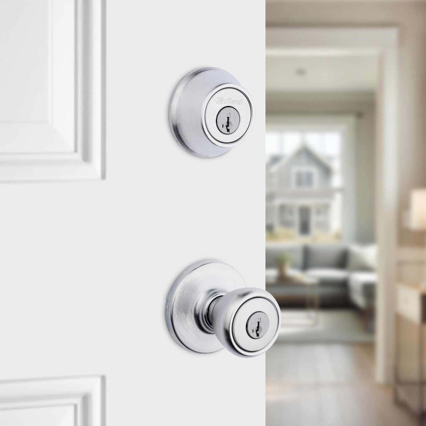 Kwikset Tylo Satin Chrome Deadbolt and Entry Door Knob, ANSI/BHMA Grade 3, 1-3/4 in.