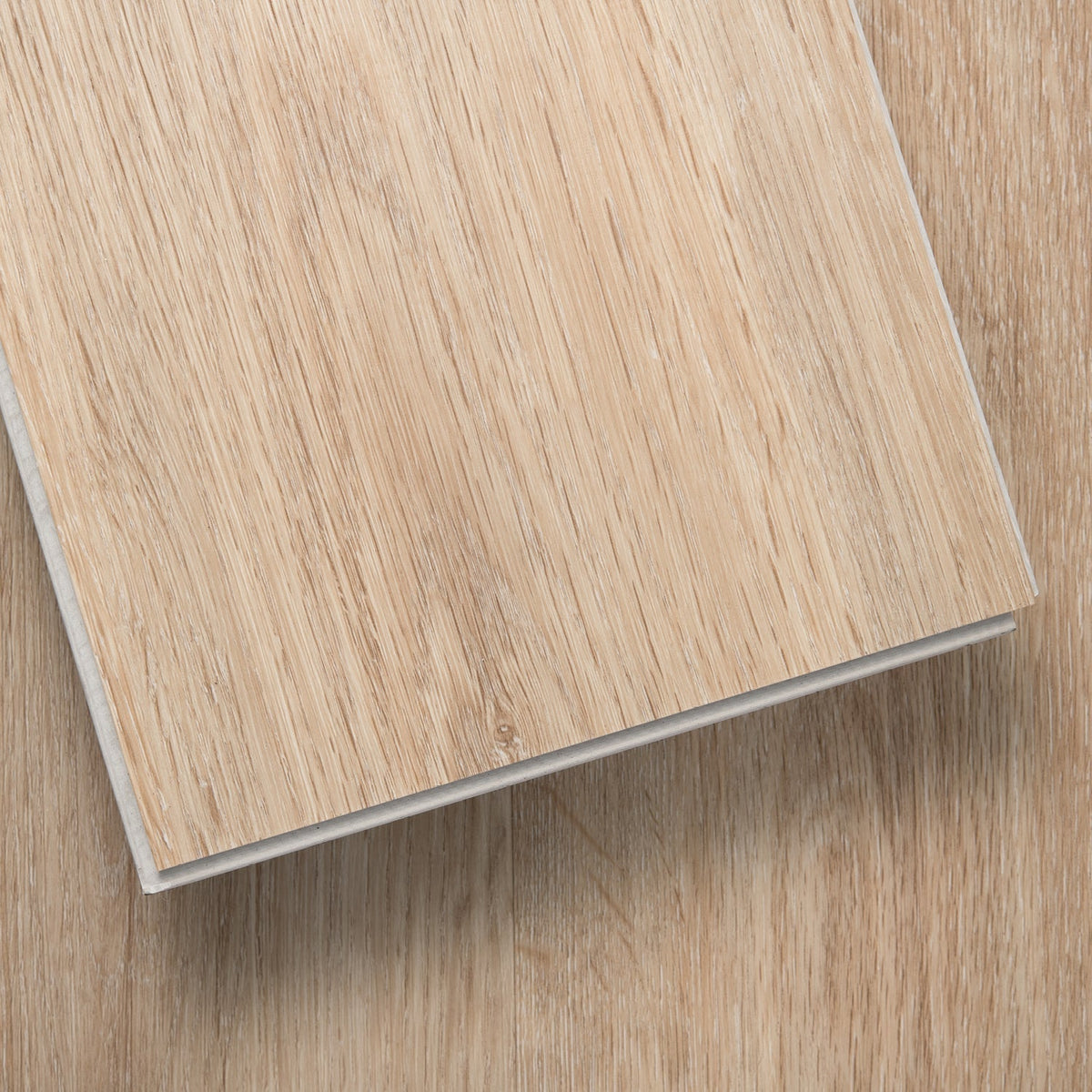 Lucida USA MaxCore Hesonite 7-3/32-in W x 5.5-mm T Waterproof Click-Lock Luxury Vinyl Plank Flooring, 24.5-sq ft/Box