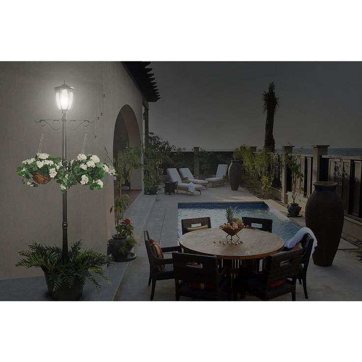 Solar Powered Outdoor LED Black Lamp Post with Planter