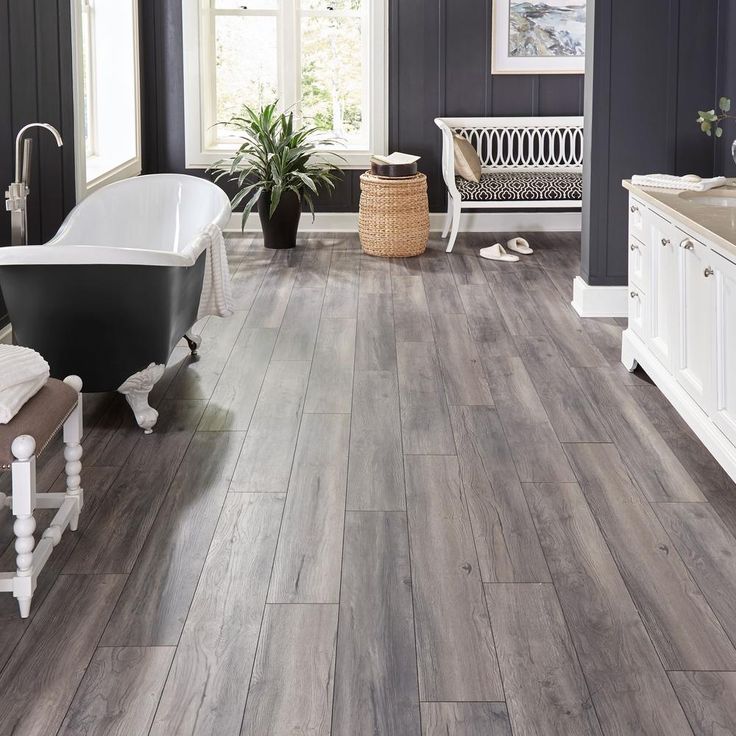Home Decorators Collection EIR Waveford Gray Oak 12 mm Thick x 7-1/2 in. Wide x 50-2/3 in. Length Laminate Flooring (589.44 sq. ft. / pallet)