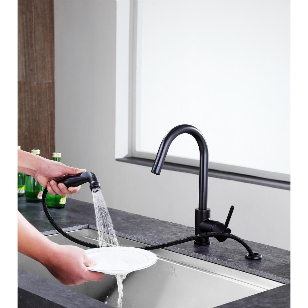 Farnese Single-Handle Standard Kitchen Faucet with Side Sprayer in Oil Rubbed Bronze - Super Arbor