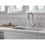 Xander Single-Handle Pull-Down Sprayer Kitchen Faucet in Stainless - Super Arbor
