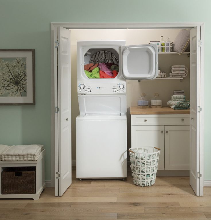 GE Electric Stacked Laundry Center with 3.9-cu ft Washer and 5.9-cu ft Dryer ENERGY STAR