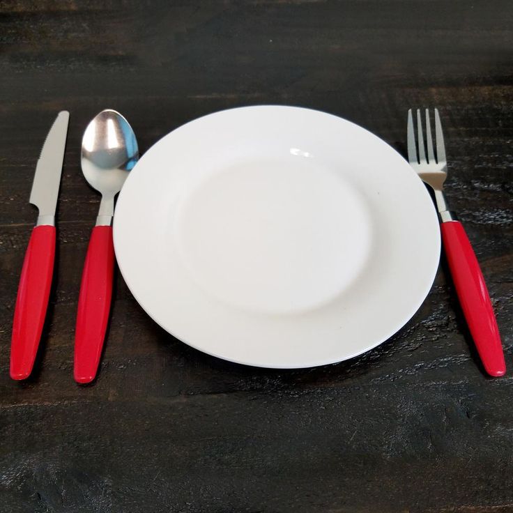Palmdale 12-Piece Red Flatware Set (Service for 4)