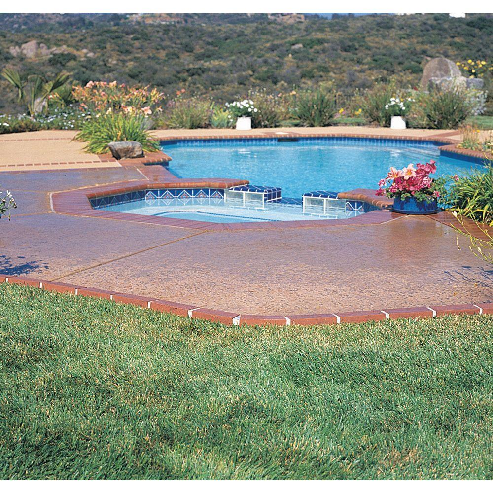 Argee 20 ft. Decorative Plastic Brick Edging with 4 Solar Lighted Bricks