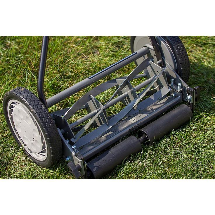 Great States Corporation 16 in. 5-Blade Walk Behind Nonelectric Manual Push Reel Lawn Mower
