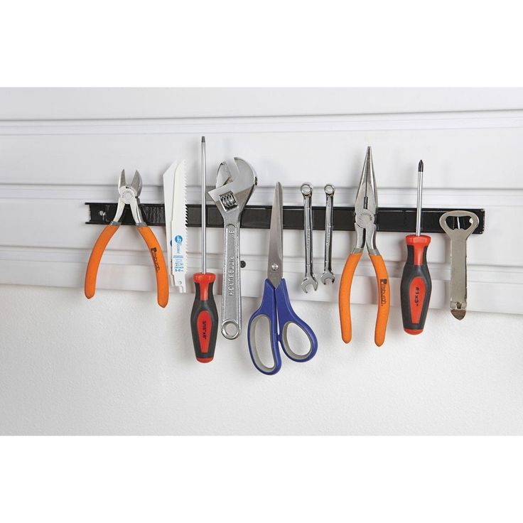18 in. Magnetic Tool Holder