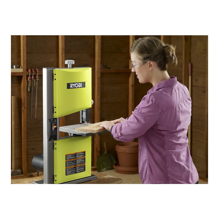2.5 Amp 9 in. Band Saw