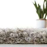 Safavieh Florence Shag Area Rug, 4 x 6, Silver, Handcrafted Indoor