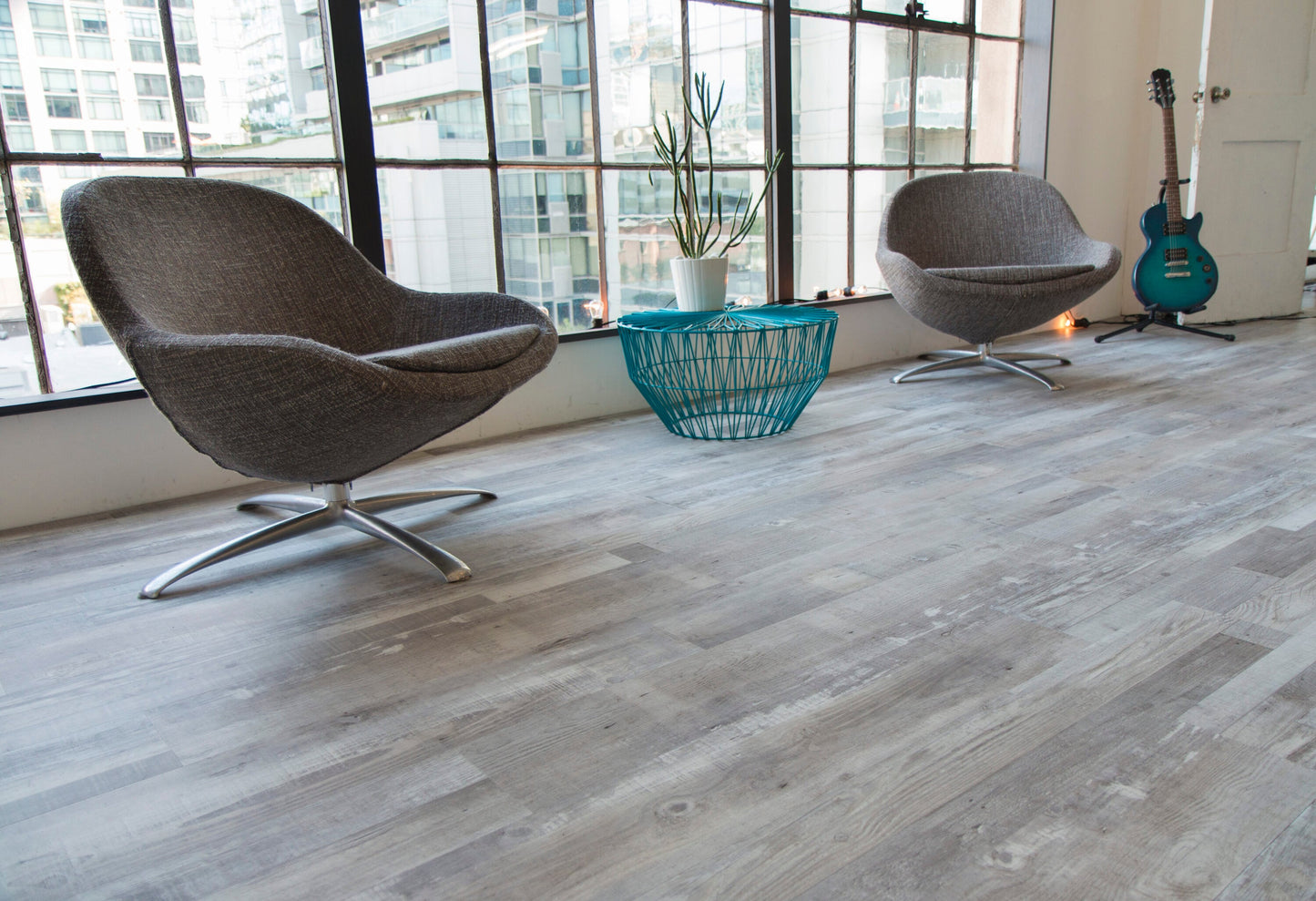 CALI Vinyl Pro Classic Gray Ash 7-in W x 48-in L x 5.5-mm T Waterproof Interlocking Luxury Vinyl Plank Flooring, 20-mil Wear Layer (23.77-sq ft/carton)