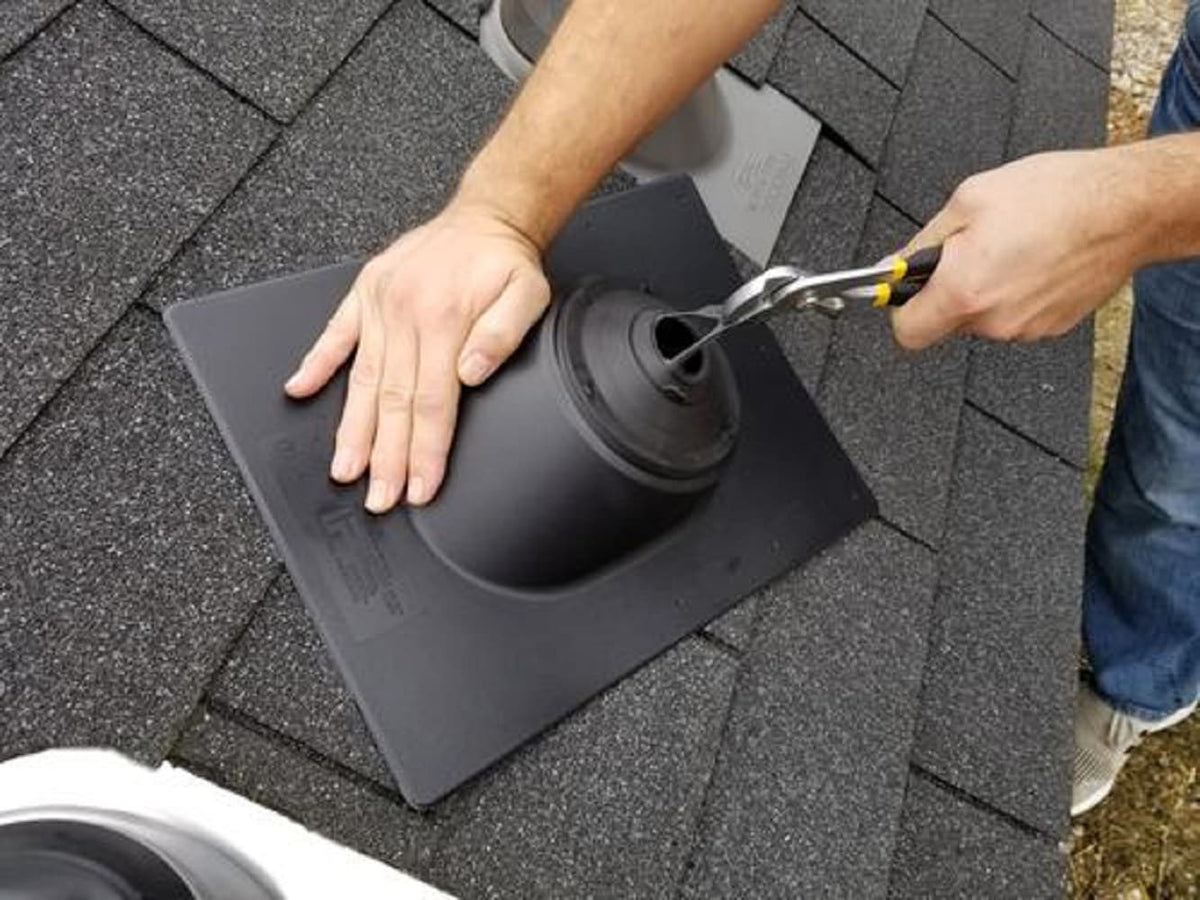 IPS Roofing Products 4IN1 PVC Vent and Pipe Flashing, 1-1/4-in to 4-in, 12-in x 16-in