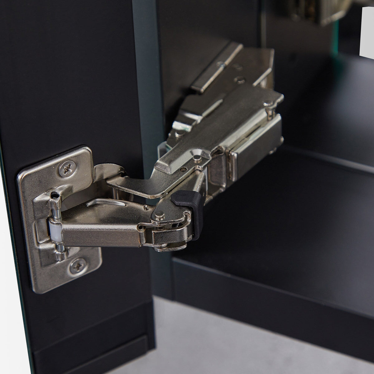 WELLFOR KAIF 16-in x 20-in Surface/Recessed Mount Black Mirrored Soft Close Medicine Cabinet