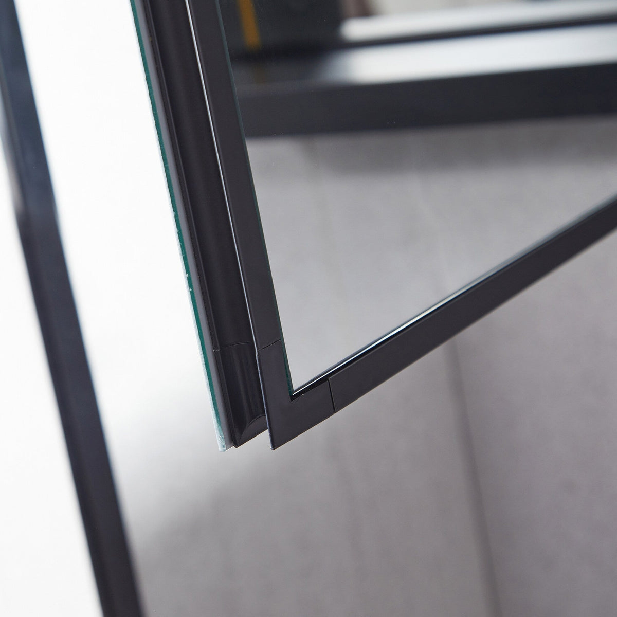WELLFOR KAIF 16-in x 20-in Surface/Recessed Mount Black Mirrored Soft Close Medicine Cabinet