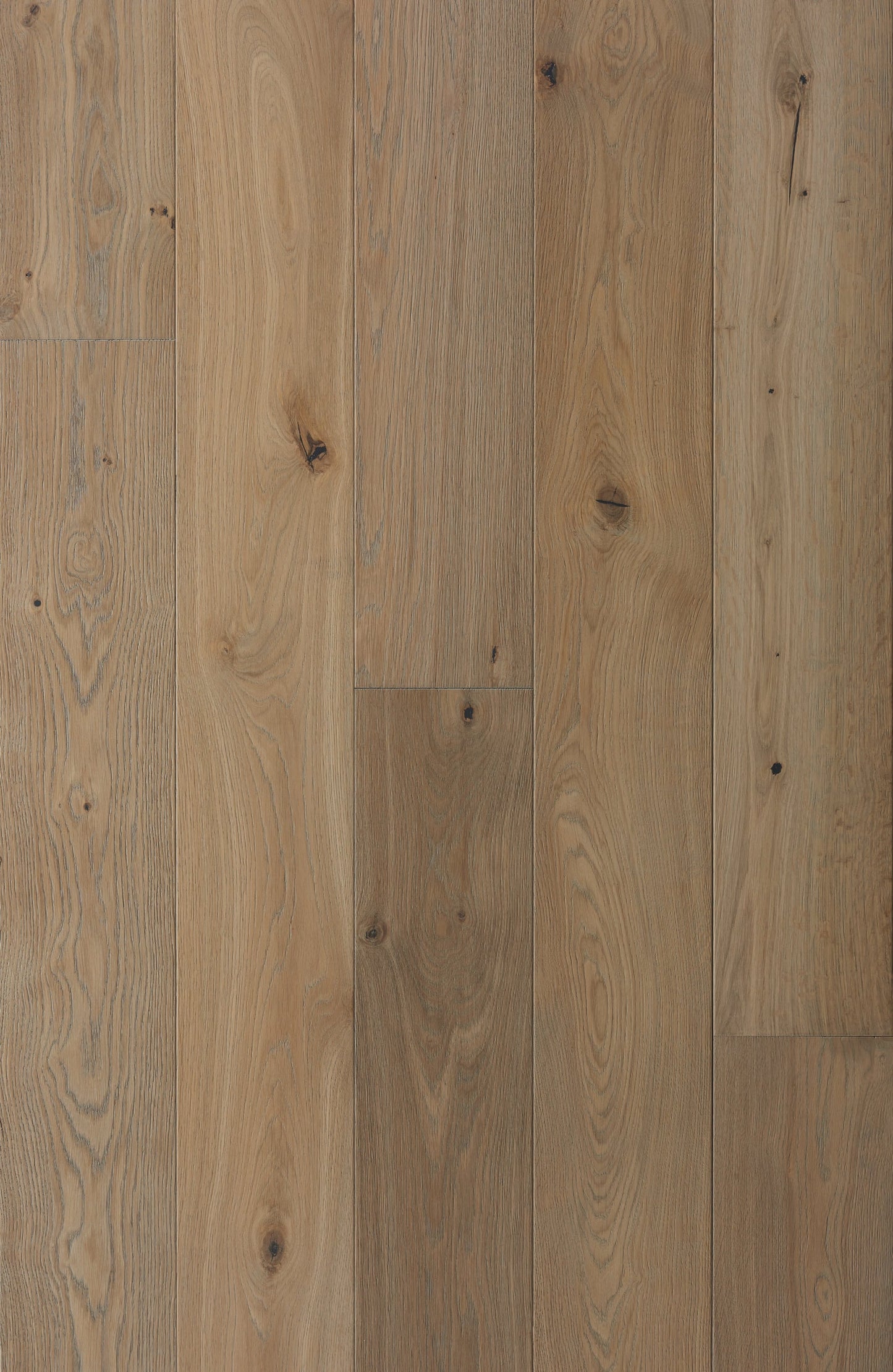 Villa Barcelona White oak Lucena hardwood flooring — primary plank view