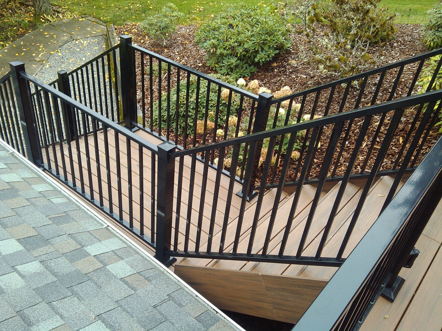 Fortress Building Products 18-ft x 40-in Black Sand Aluminum Deck Rail Kit