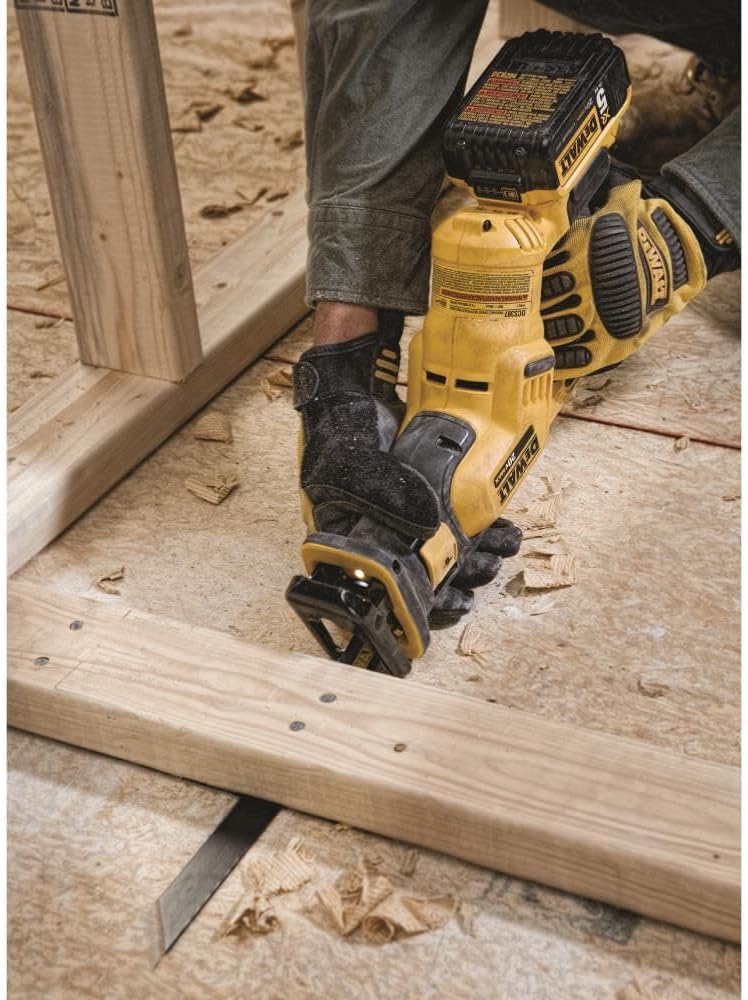 DEWALT 20-Volt MAX Lithium-Ion Cordless Compact Reciprocating Saw Kit with 2Ah Battery, Charger and Bag