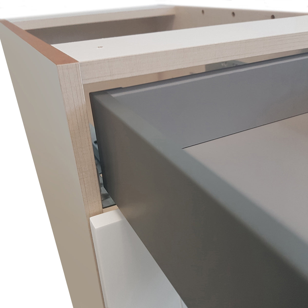 Hugo&Borg Rosemont 15-in W x 34.5-in H x 14-in D Glacier White 1-Drawer Base Fully Assembled Cabinet (Flat Panel Shaker Style)