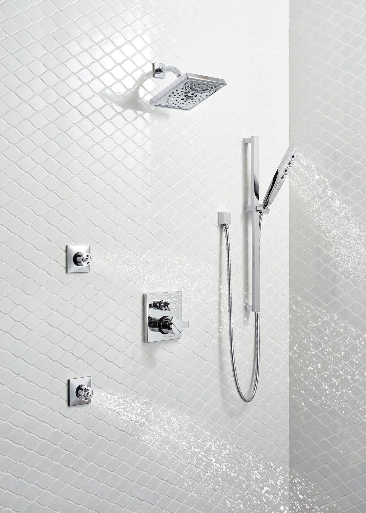 Delta Universal Showering Components Chrome 5-Spray Handheld Shower 1.75-GPM (6.6-LPM)