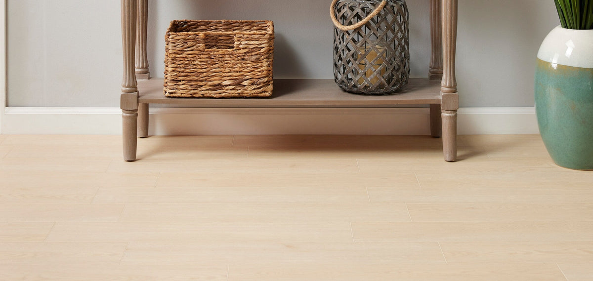 Lucida USA Decocore White Oak Brown 22-mil x 5-4/5-in W x 25-in L Waterproof Interlocking Luxury Vinyl Plank Flooring (14.5-sq ft/ Carton)