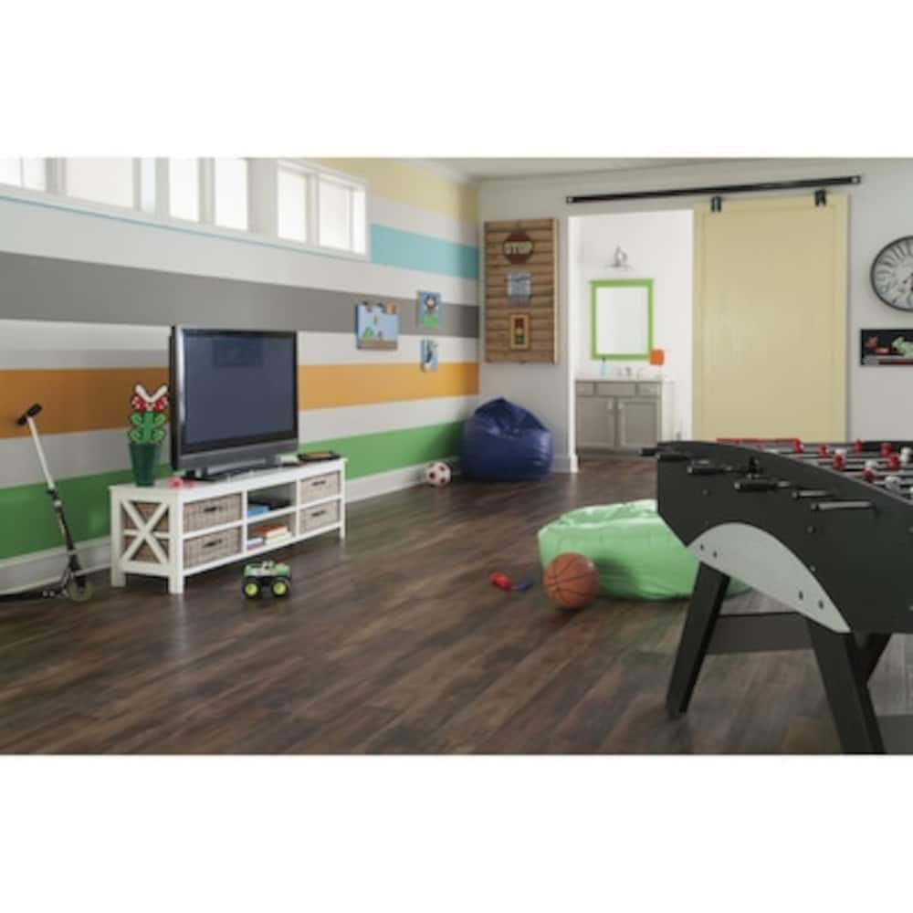 Style Selections Antique Woodland Oak 6-in W x 36-in L x 2-mm Peel-and-Stick Water-Resistant Luxury Vinyl Plank Flooring (1.5-sq ft Piece)