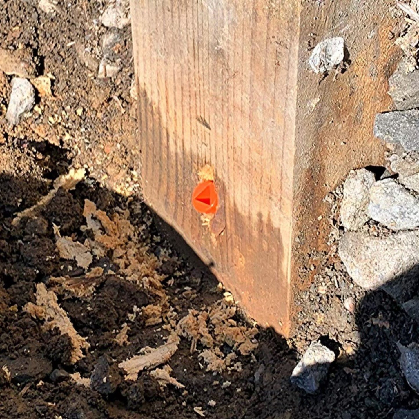 Post Protector Decay Protection 0.33-in Wood Preservative Wood Corner Universal Bracket Wood Post Adaptor For Wood Fence 24-Pack
