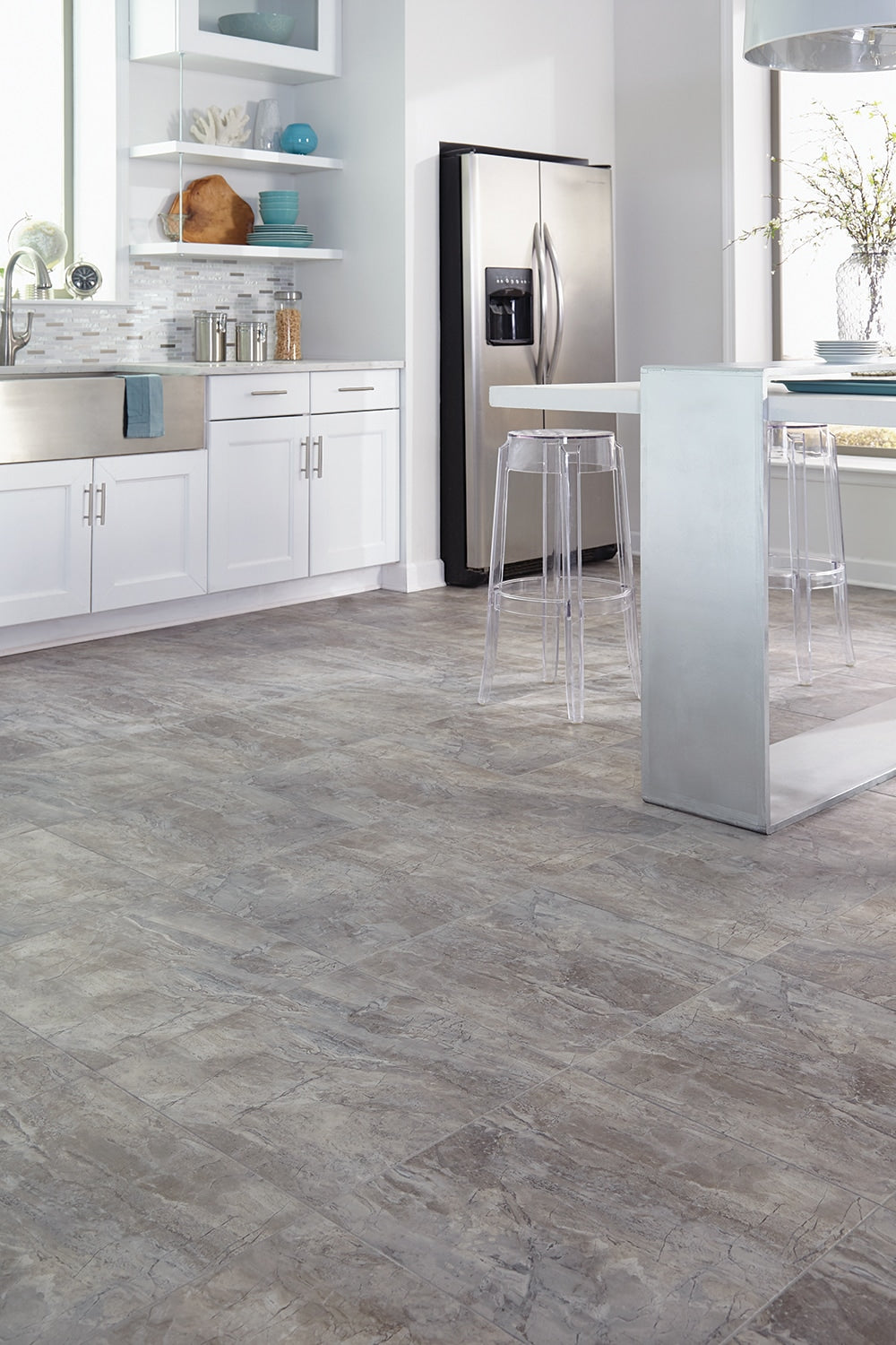 Style Selections Castaway 18-in x 18-in Groutable Water-Resistant Peel-and-Stick Luxury Vinyl Tile Flooring (2.25-sq ft Piece)