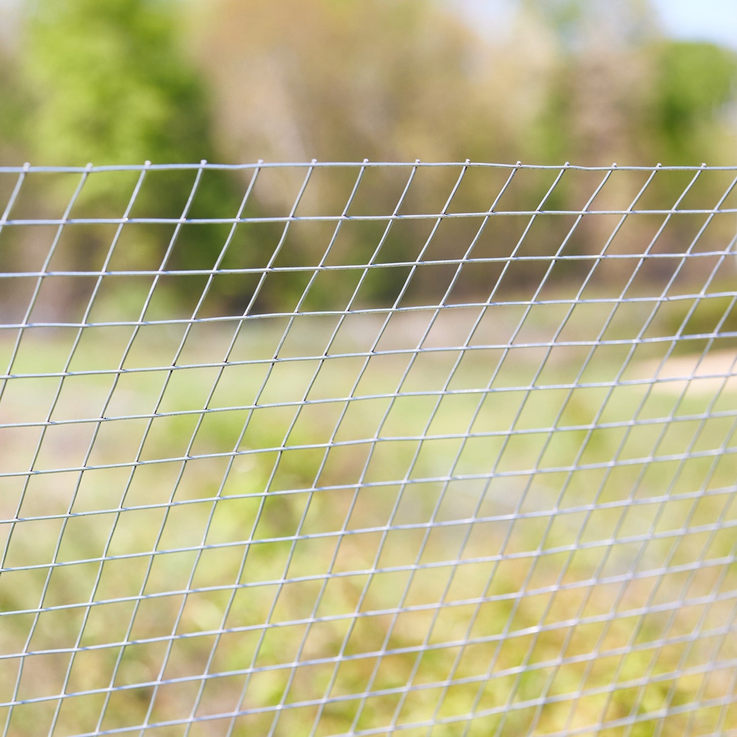 Acorn International 100-ft x 2-ft 16-Gauge Rolled Fencing with Mesh Size 1-in x 1-in